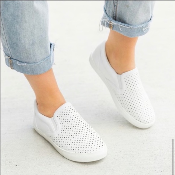 NEW Zoey Slip On Shoes- in White - Picture 6 of 6